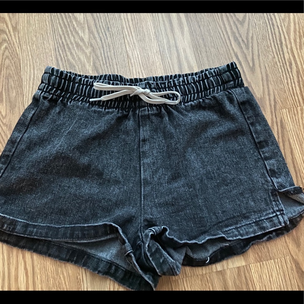 BRAND NEW black high waisted shorts!!
